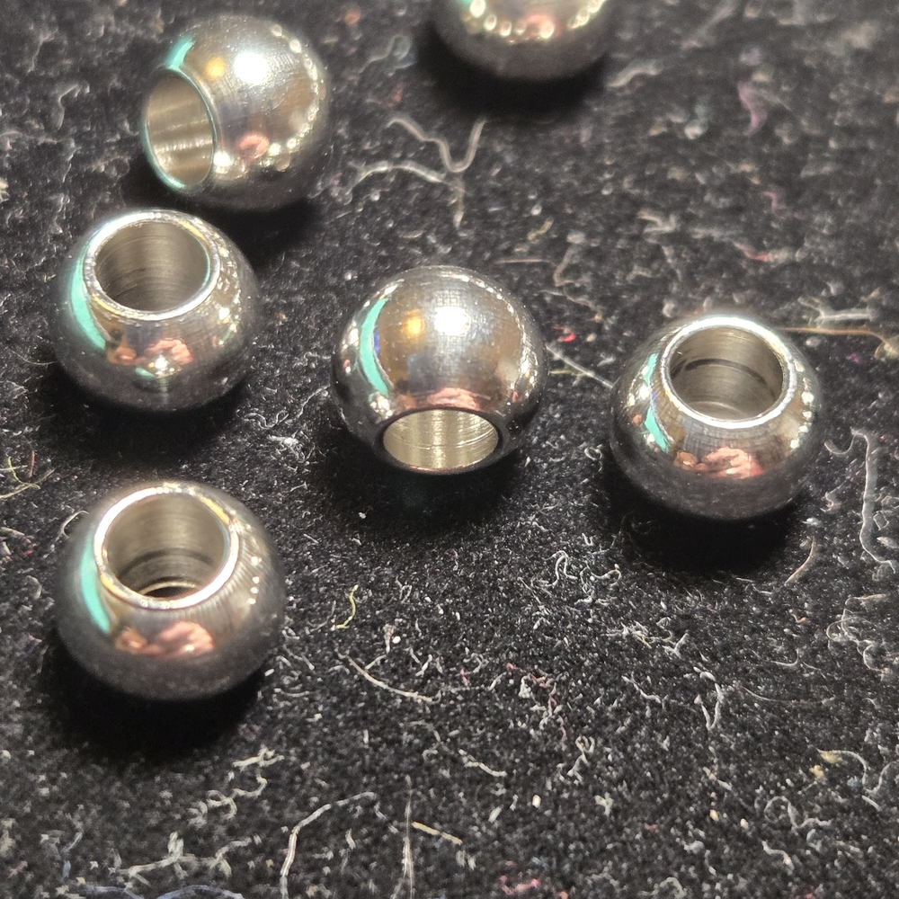 Stainless Steal Silver Beads - Picture 3 of 4